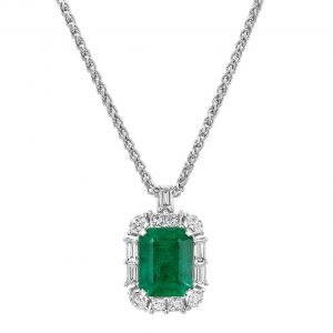 Diamond Necklaces: Emerald & Diamond Pendant PE2650.1.32.08