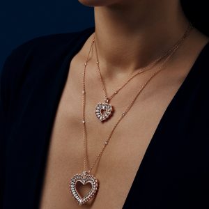 Chopard Jewelry: Precious Lace Coeur Pendant 798352-5001