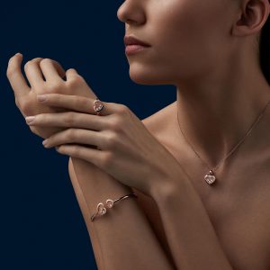 Chopard Jewelry: Happy Diamonds Icons Heart Pendant 79A611-5001