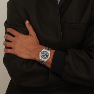 Luxury Watches for the Groom: Laureato 38 Mm 81005-11-632-11A