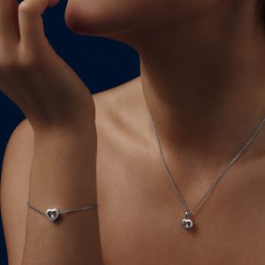 Chopard Jewelry: Happy Diamonds Icons Heart Bracelet 85A054-1001