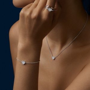 Chopard Jewelry: My Happy Hearts Diamond Bracelet 85A086-1091