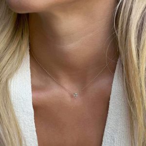 Women's Necklaces and Pendants: Pear Shape Diamond Necklace - 0.35 Carat PE0310.5.07.01