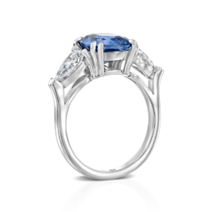 JB JEWELERS: Blue Sapphire & Diamond Ring RI0169.1.29.09