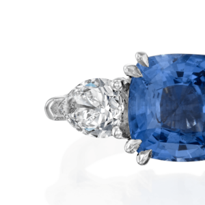 Blue Sapphire Jewelry: Blue Sapphire & Diamond Ring RI0169.1.29.09