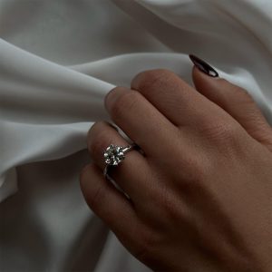 מתחתנים: טבעת אירוסין יהלום שיבוץ קשתות - 2 קראט RI0710.1.20.01